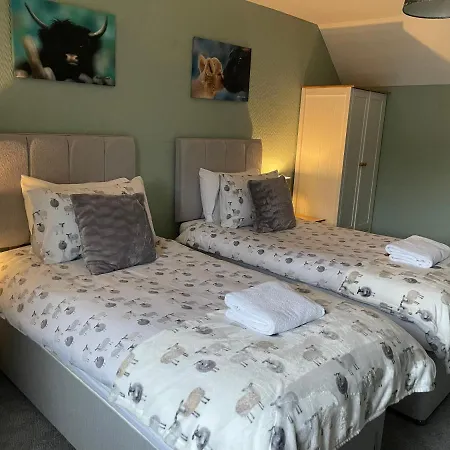 Whinburn Guest House-3
